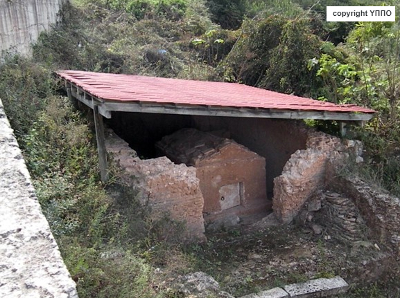 2-arxaioi-tagikoi-thalamoi-sto-fiskardo-1080799656.jpeg - Αρχείον Πολιτισμού